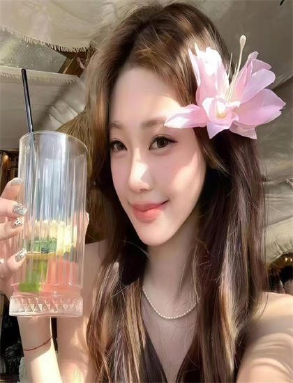 奇幻片深度解析：《啦啦啦德玛西亚第4季》的人物塑造与情感表达 ——深入探索奇幻片的艺术世界